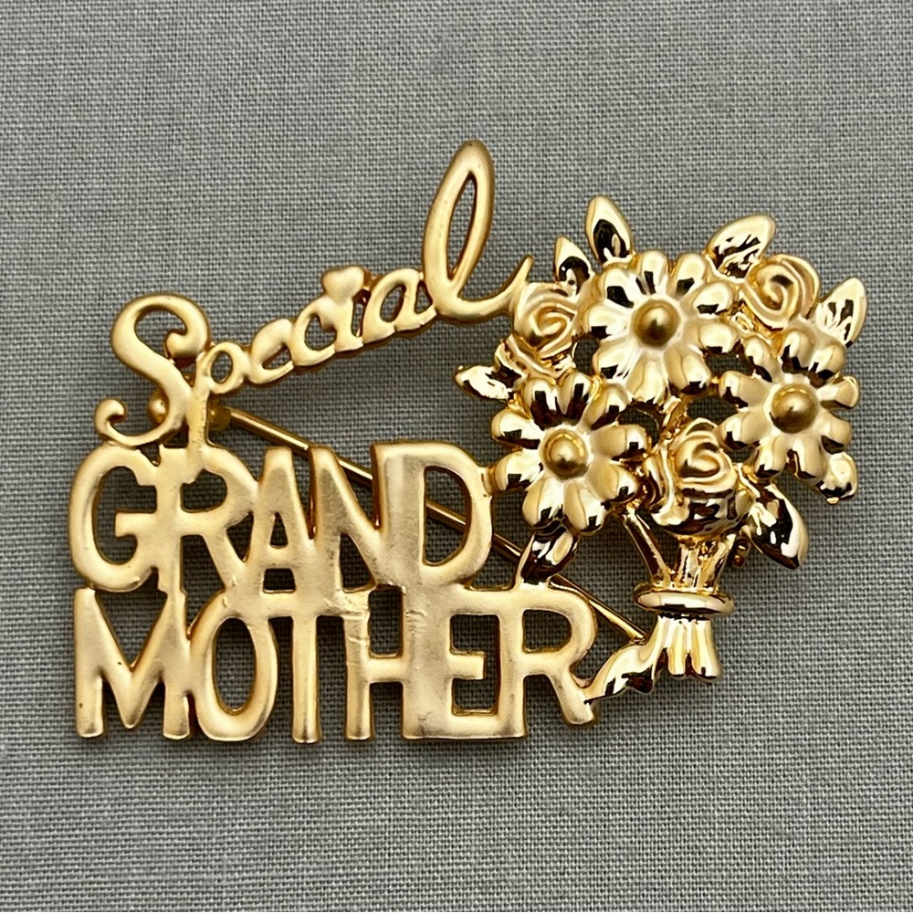 Vintage Danecraft Special Grandmother Brooch Gold Tone Floral Grandma Pin Gift